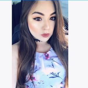 Meet your Posher, Claudia